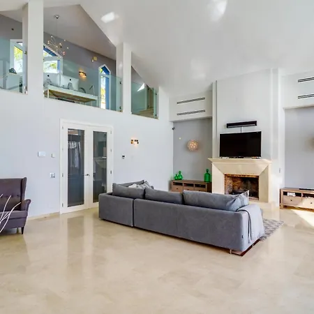 Gran View Elviria Holiday home *